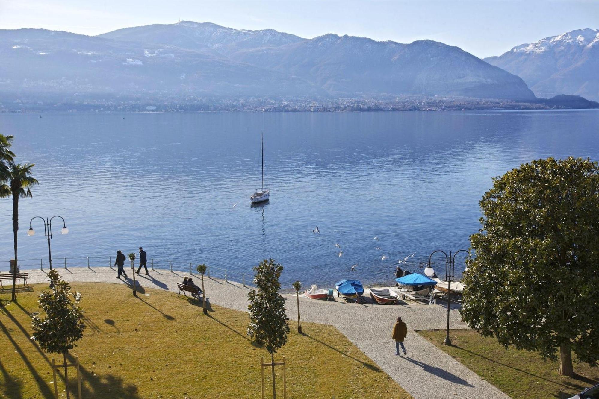 Appartamenti Vista Isola Verbania Eksteriør billede